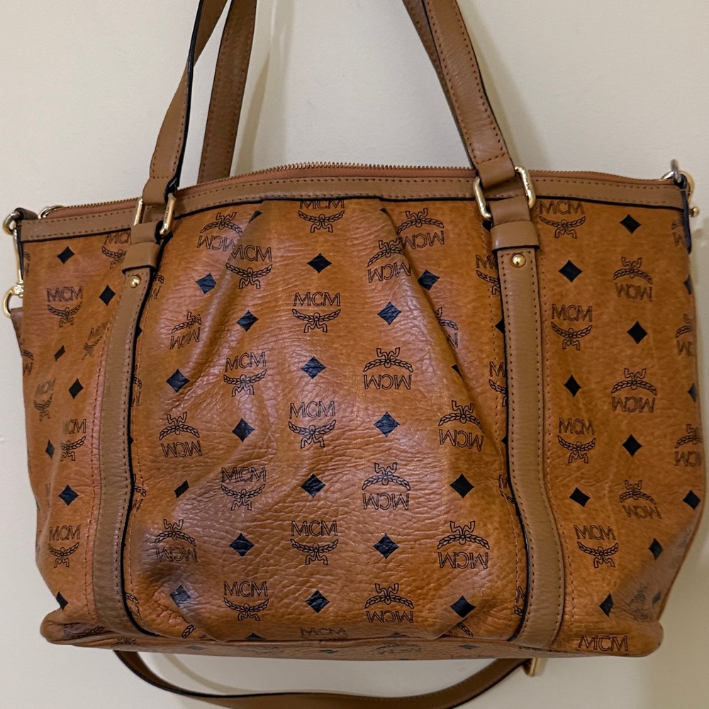 Authentic MCM Cognac MCM Crossbody Women’s designer handbag - Picture 7 of 13